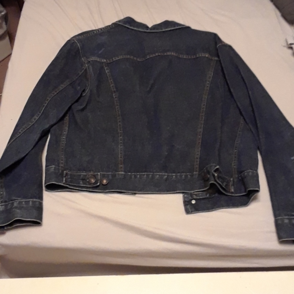 Jacket - Picture 4 of 4